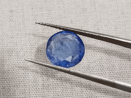 GSI Certified 2.51ct Royal Blue Ceylon Sapphire, Natural Earth Mined Gemstone - SMSGEMS 