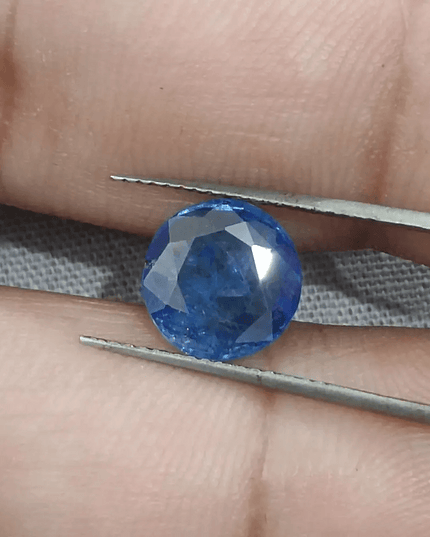 GSI Certified 2.51ct Royal Blue Ceylon Sapphire, Natural Earth Mined Gemstone - SMSGEMS 