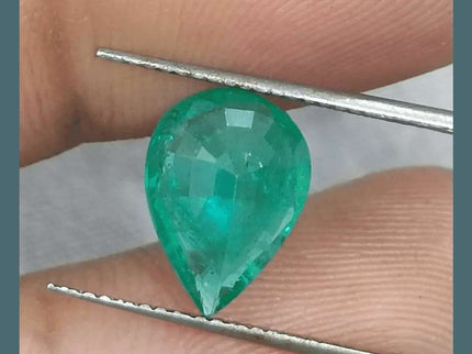 GSI Certified 2.55ct Medium Green Zambian Emerald, 100% Natural Earth Mined Gemstone - SMSGEMS 