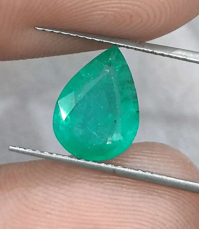 GSI Certified 2.55ct Medium Green Zambian Emerald, 100% Natural Earth Mined Gemstone - SMSGEMS 