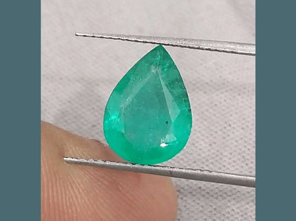 GSI Certified 2.55ct Medium Green Zambian Emerald, 100% Natural Earth Mined Gemstone - SMSGEMS 