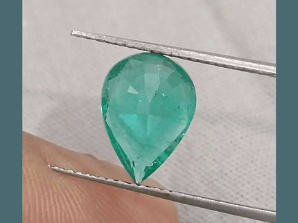 GSI Certified 2.55ct Medium Green Zambian Emerald, 100% Natural Earth Mined Gemstone - SMSGEMS 