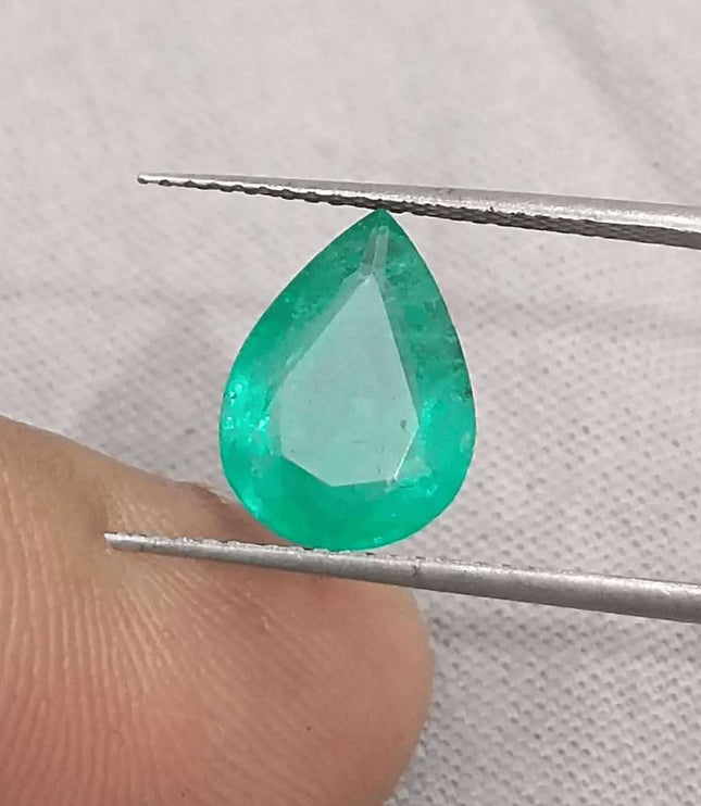 GSI Certified 2.55ct Medium Green Zambian Emerald, 100% Natural Earth Mined Gemstone - SMSGEMS 
