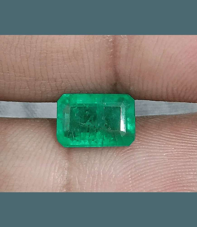 GSI Certified 2.58ct Vivid Green Zambian Emerald, 100% Natural Gemstone - SMSGEMS 