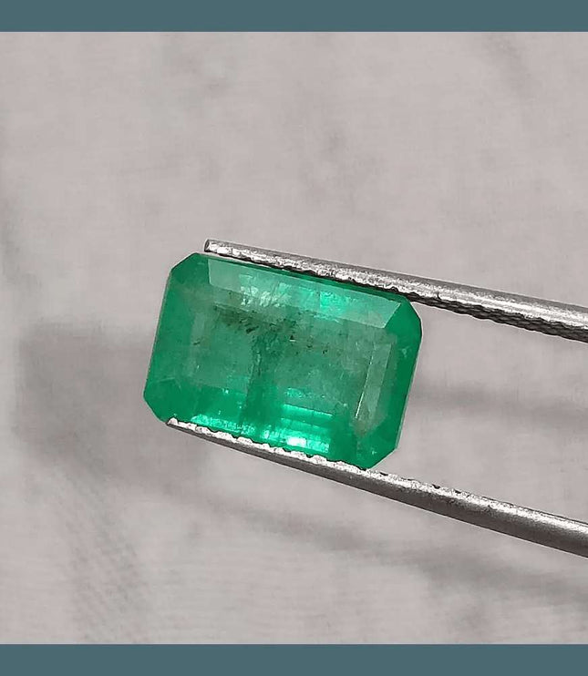 GSI Certified 2.58ct Vivid Green Zambian Emerald, 100% Natural Gemstone - SMSGEMS 