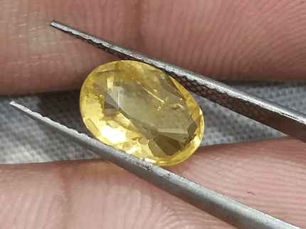 GSI Certified 2.58ct Yellow Ceylon Sapphire, Natural Untreated Gemstone - SMSGEMS 