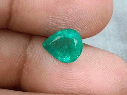 GSI Certified 2.59ct Zambia Emerald , 100% Natural Earth Mined Gemstone - SMSGEMS 