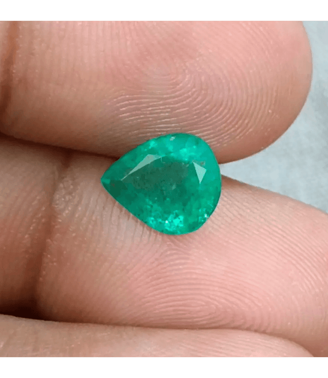 GSI Certified 2.59ct Zambia Emerald , 100% Natural Earth Mined Gemstone - SMSGEMS 