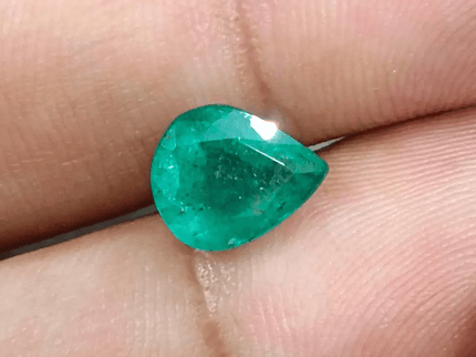 GSI Certified 2.59ct Zambia Emerald , 100% Natural Earth Mined Gemstone - SMSGEMS 