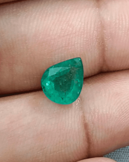 GSI Certified 2.59ct Zambia Emerald , 100% Natural Earth Mined Gemstone - SMSGEMS 