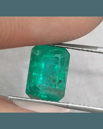 GSI Certified 2.62ct Medium Green Zambian Emerald - SMSGEMS 