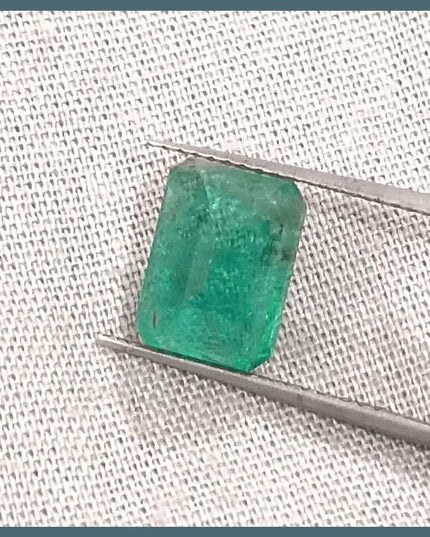 GSI Certified 2.62ct Medium Green Zambian Emerald - SMSGEMS 
