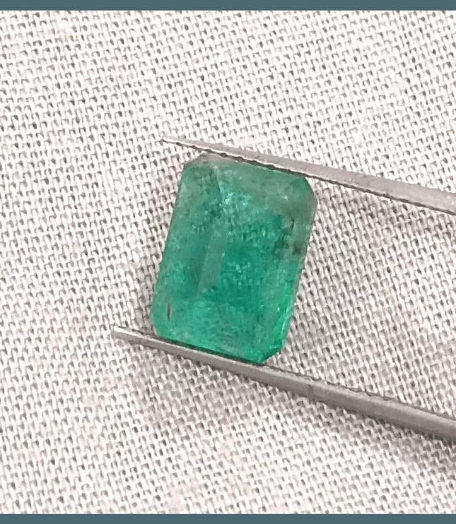 GSI Certified 2.62ct Medium Green Zambian Emerald - SMSGEMS 
