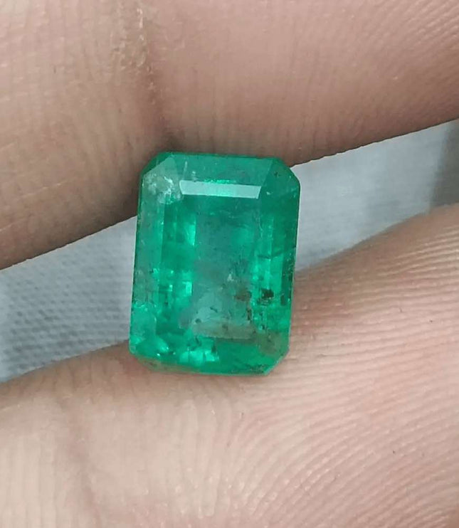GSI Certified 2.62ct Medium Green Zambian Emerald - SMSGEMS 