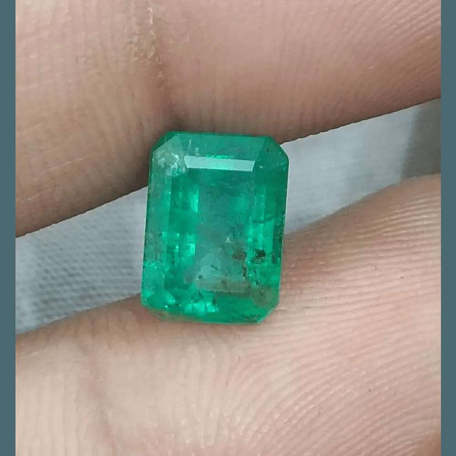 GSI Certified 2.62ct Medium Green Zambian Emerald - SMSGEMS 