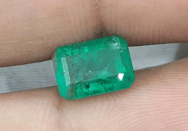 GSI Certified 2.62ct Medium Green Zambian Emerald - SMSGEMS 