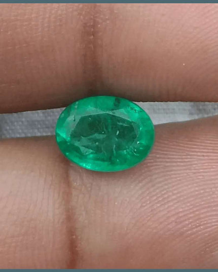 2.62ct Vivid Green Zambian emerald GSI Certified - SMSGEMS 