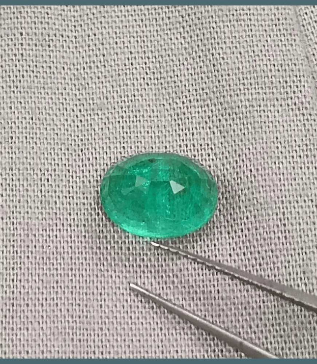 2.62ct Vivid Green Zambian emerald GSI Certified - SMSGEMS 