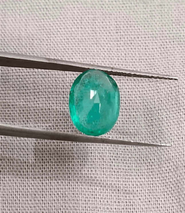 GSI Certified 2.66ct Zambian Emerald , 100% Natural Earth Mined Gemstone - SMSGEMS 