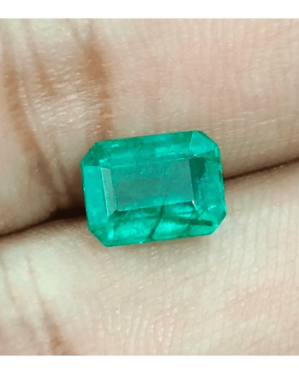 GSI Certified 2.69ct Zambian Emerald, 100% Natural Earth Mined Gemstone - SMSGEMS 