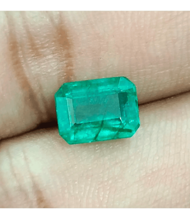 GSI Certified 2.69ct Zambian Emerald, 100% Natural Earth Mined Gemstone - SMSGEMS 