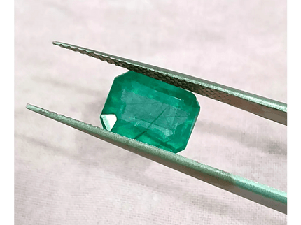 GSI Certified 2.69ct Zambian Emerald, 100% Natural Earth Mined Gemstone - SMSGEMS 