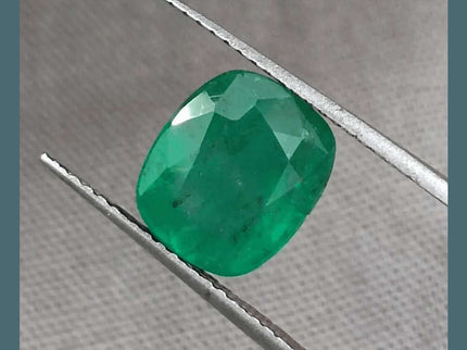 GSI Certified 2.69ct Spring Green Emerald Natural Earth Mined Gemstone - SMSGEMS 