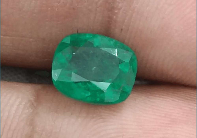 GSI Certified 2.69ct Spring Green Emerald Natural Earth Mined Gemstone - SMSGEMS 