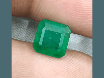 2.72ct Deep Zambian Emerald certified by GSI - SMSGEMS 