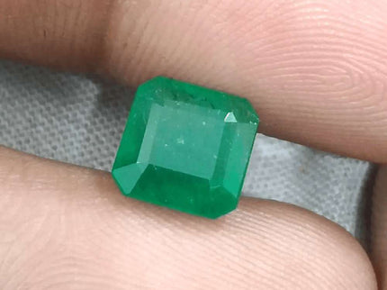 2.72ct Deep Zambian Emerald certified by GSI - SMSGEMS 