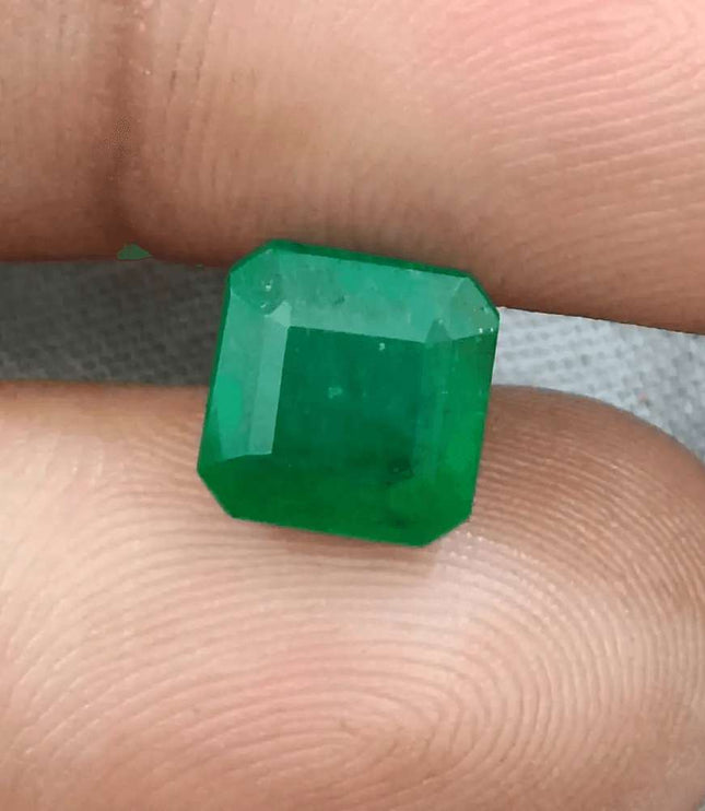 2.72ct Deep Zambian Emerald certified by GSI - SMSGEMS 