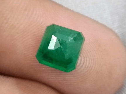 2.72ct Deep Zambian Emerald certified by GSI - SMSGEMS 