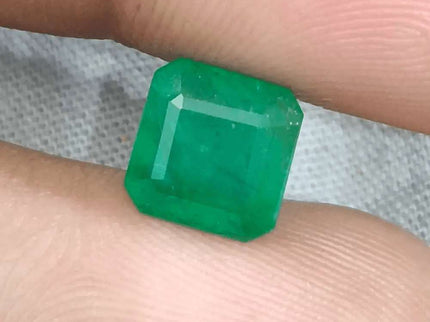 2.72ct Deep Zambian Emerald certified by GSI - SMSGEMS 