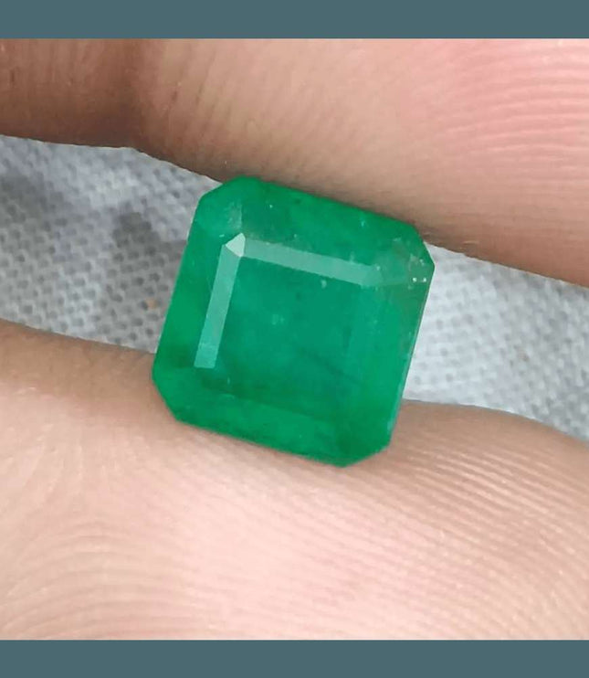 2.72ct Deep Zambian Emerald certified by GSI - SMSGEMS 