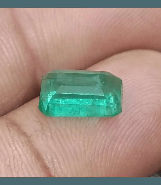 2.74ct Intense Green Emerald GSI Certified - SMSGEMS 