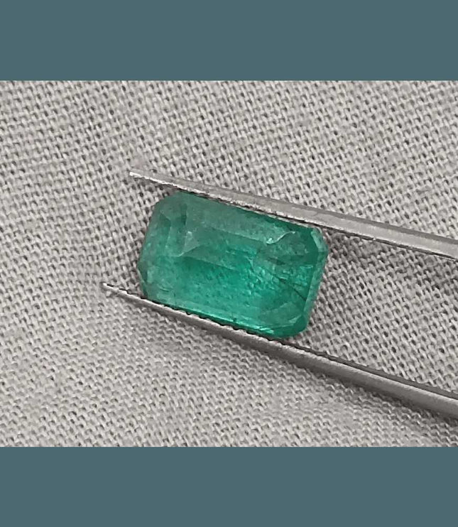 2.74ct Intense Green Emerald GSI Certified - SMSGEMS 