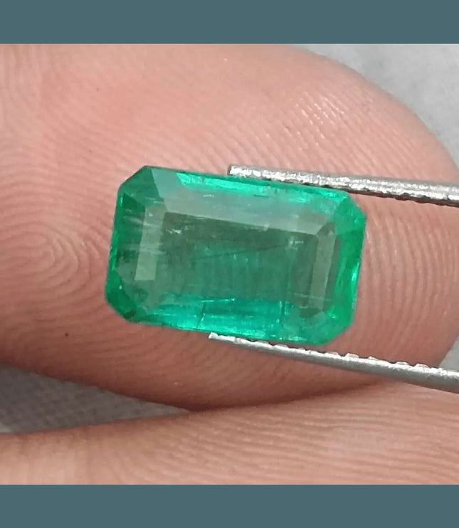 2.74ct Intense Green Emerald GSI Certified - SMSGEMS 