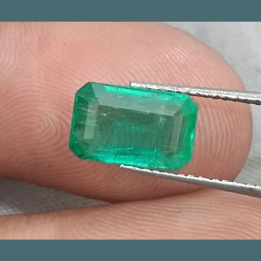 2.74ct Intense Green Emerald GSI Certified - SMSGEMS 
