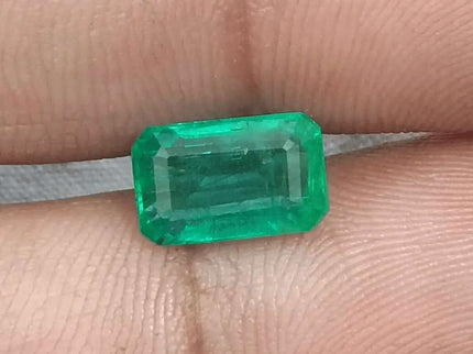 2.74ct Intense Green Emerald GSI Certified - SMSGEMS 