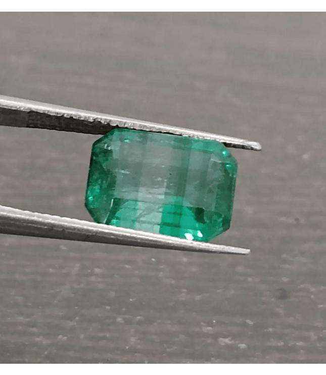 GSI Certified 2.78ct Vibrant Green (color Zoned) Emerald, 100% Natural Earth Mined Gemstone. - SMSGEMS 