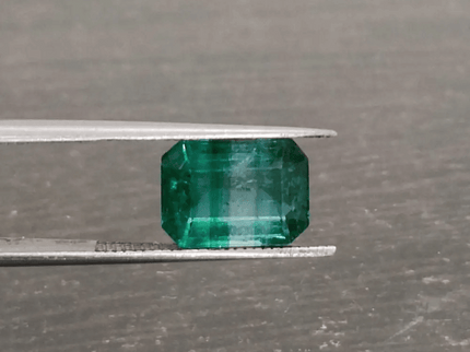 GSI Certified 2.78ct Vibrant Green (color Zoned) Emerald, 100% Natural Earth Mined Gemstone. - SMSGEMS 