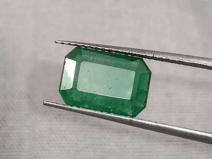 GSI Certified 2.96ct Deep Leaf Green Emerald, 100% Natural Gemstones - SMSGEMS 
