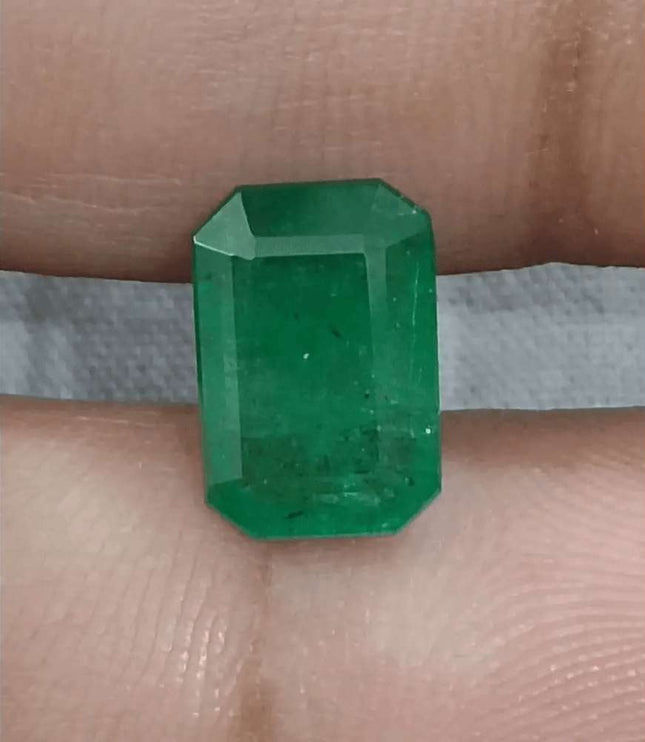 GSI Certified 2.96ct Deep Leaf Green Emerald, 100% Natural Gemstones - SMSGEMS 