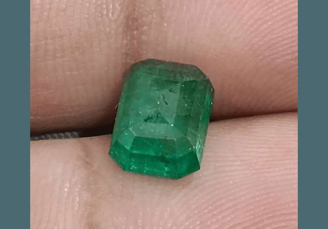GSI Certified 2.96ct Deep Leaf Green Emerald, 100% Natural Gemstones - SMSGEMS 