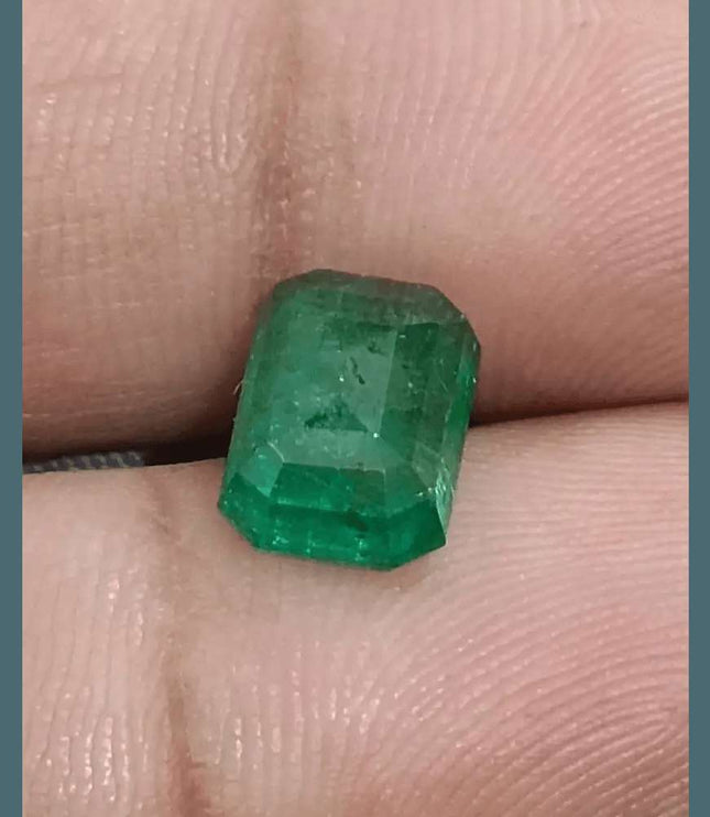 GSI Certified 2.96ct Deep Leaf Green Emerald, 100% Natural Gemstones - SMSGEMS 