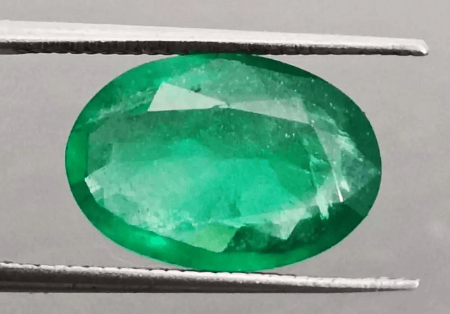 GSI Certified 2.97ct Vivid Green Swat Emerald, Natural Gemstone - SMSGEMS 