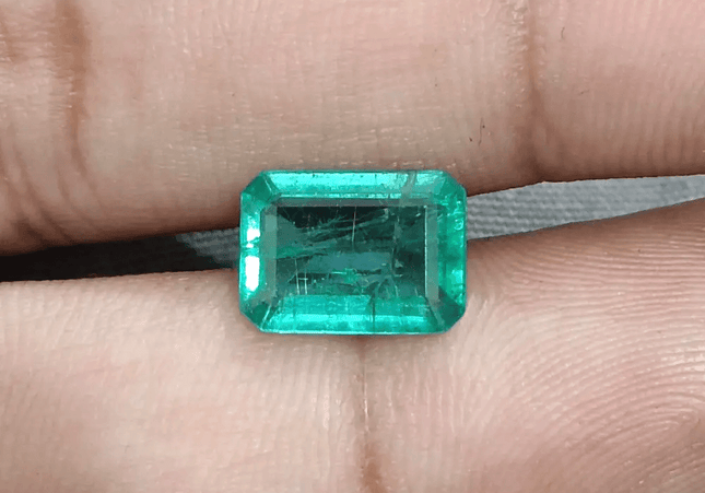 GSI Certified 3.05ct Zambian Emerald, 100% Natural Gemstone - SMSGEMS 