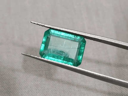 GSI Certified 3.05ct Zambian Emerald, 100% Natural Gemstone - SMSGEMS 