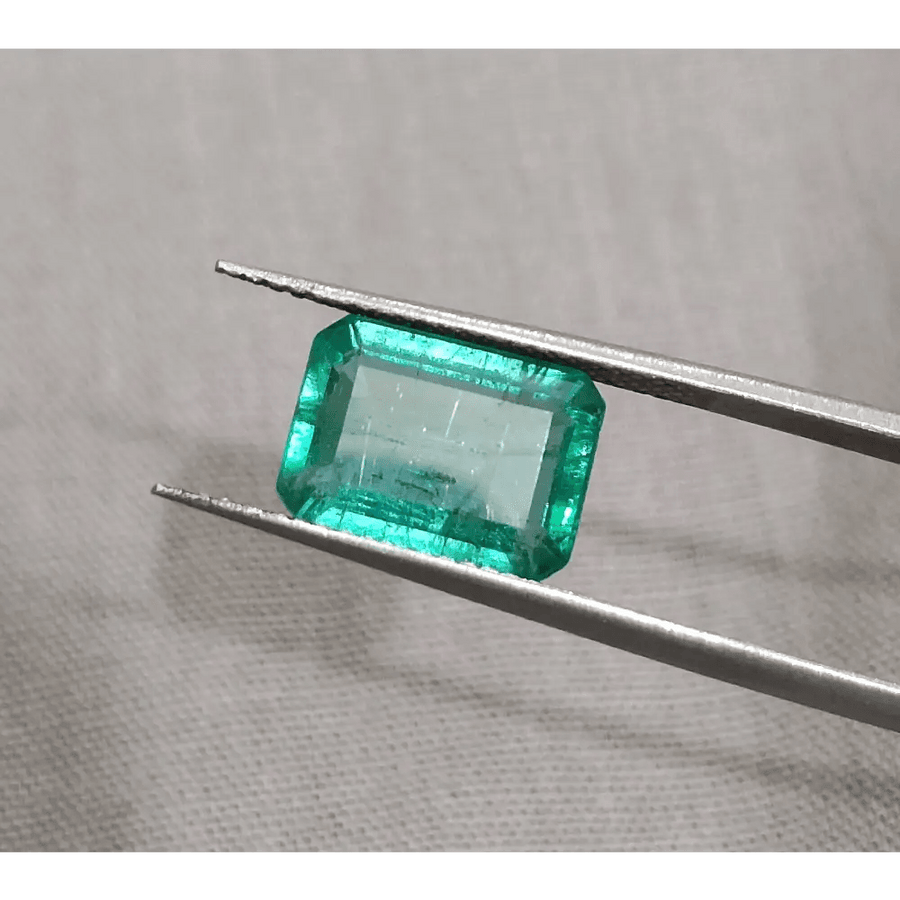 GSI Certified 3.05ct Zambian Emerald, 100% Natural Gemstone - SMSGEMS 