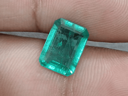 GSI Certified 3.05ct Zambian Emerald, 100% Natural Gemstone - SMSGEMS 